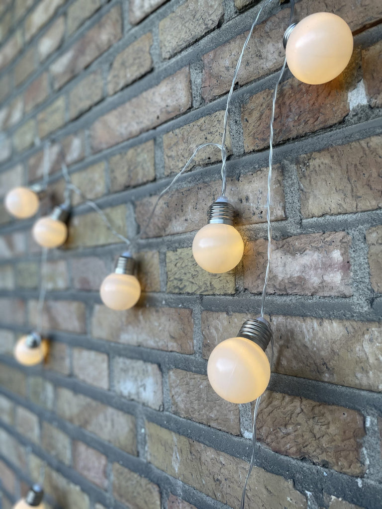💡 Battery-Powered String Lights – flexible cosy lighting anywhere.