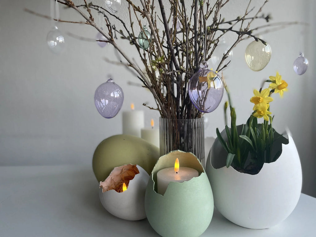 ✨ Create the perfect Easter atmosphere with DIY plaster eggs 🐣