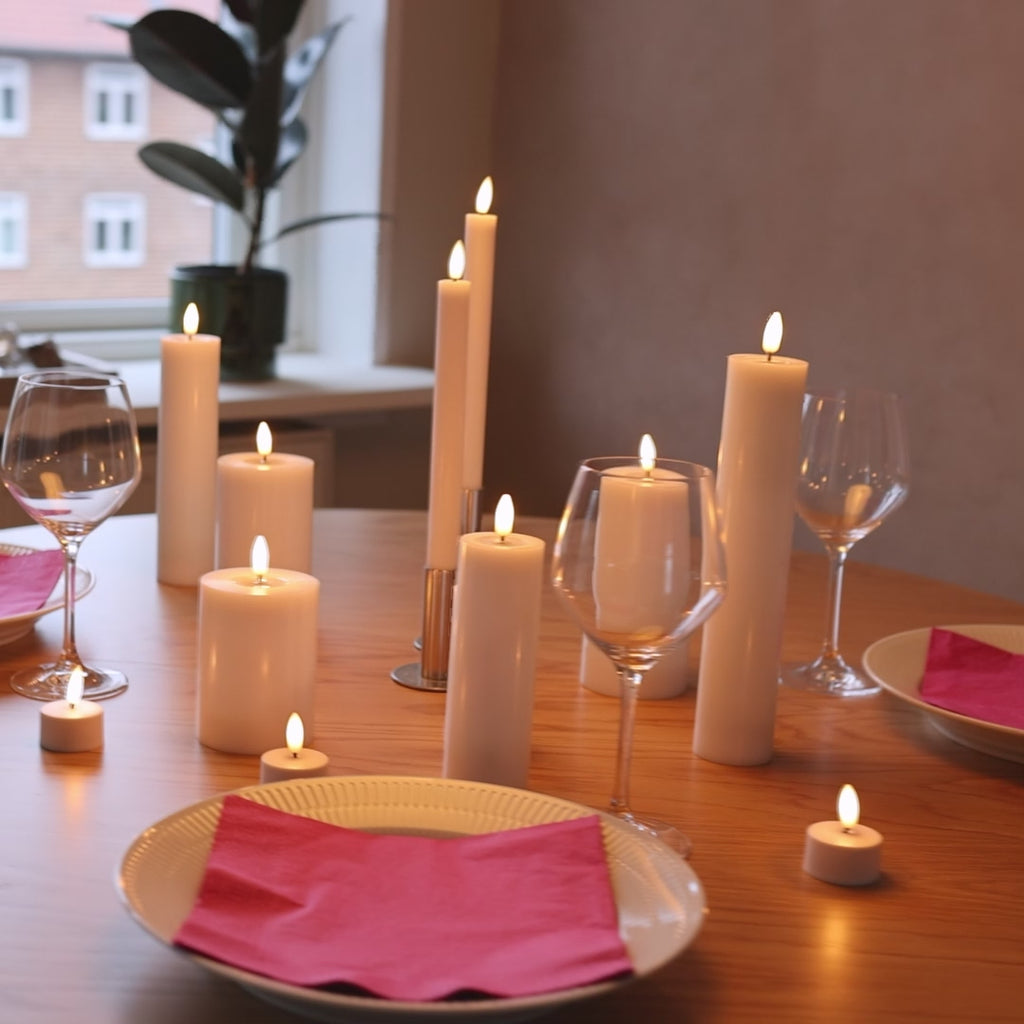 Luca LED pillar candle 3 flame 15 x 15 cm. – LED-nordic.com